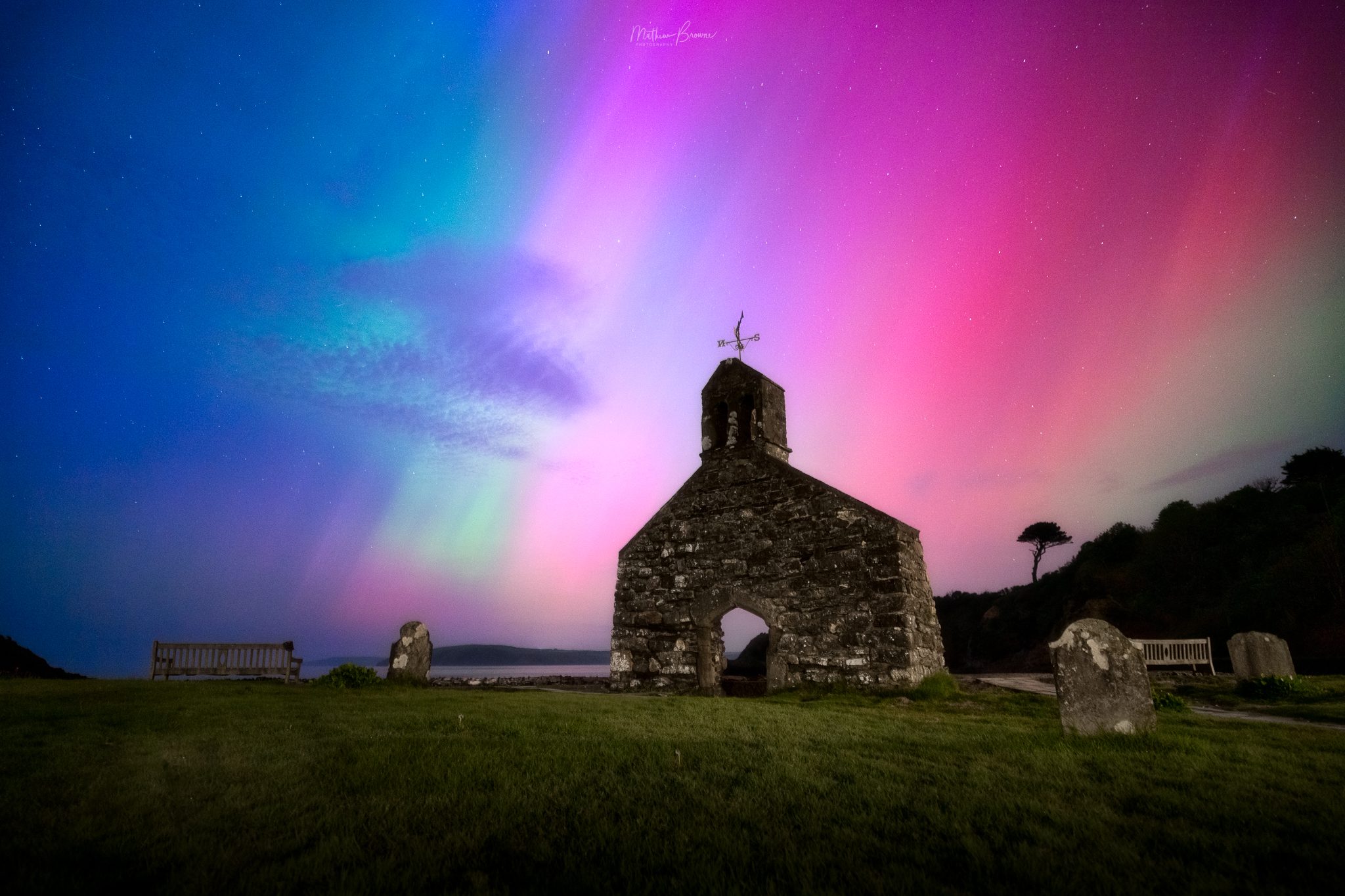 Cwm Yr Eglwys Aurora